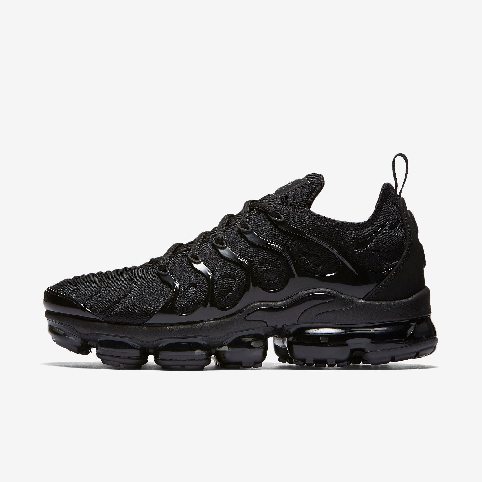 Nike Air VaporMax Plus 'Triple Black'